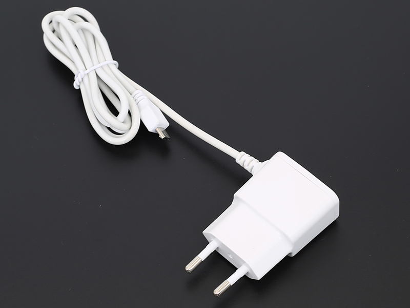 充電器